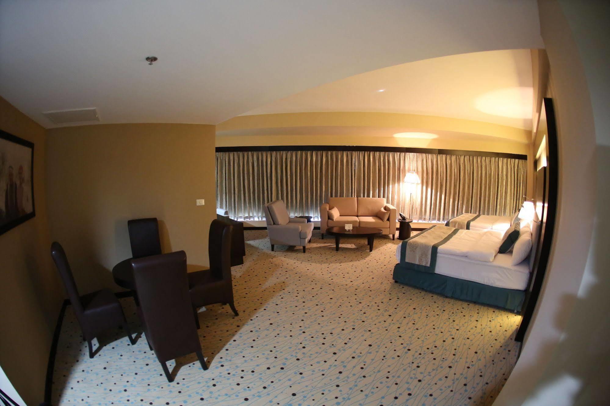 Palestine Plaza Hotel ラマッラ エクステリア 写真